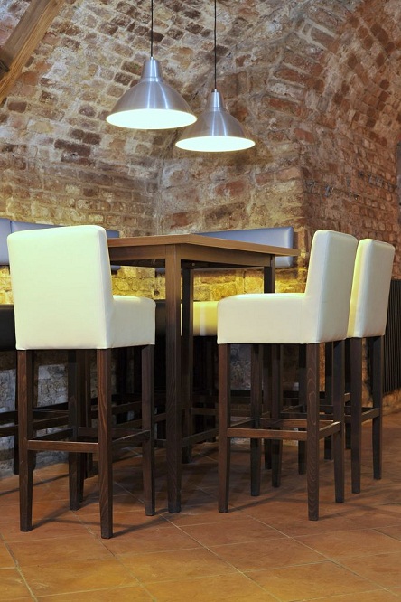 Dřevěný barový stůl BELLUNO 127