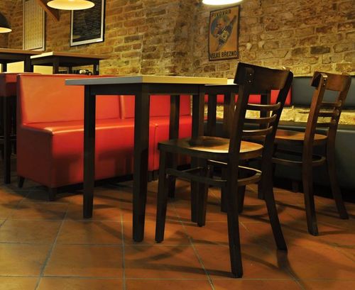 Dřevěná židle Marona.