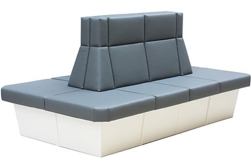 Sedací lavice jako ostrovní sezení