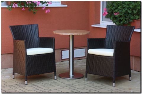 Umělý ratan MANUS zahradní křeslo. Zahradní židle MANUS