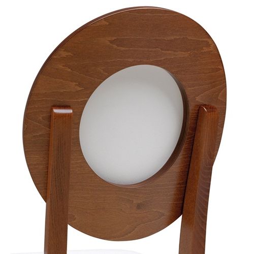 Dřevěná židle se sedákem ve tvaru medailon