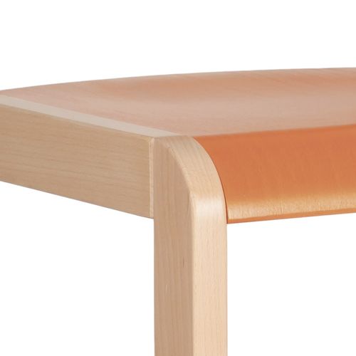 pastelová oranžová sedák