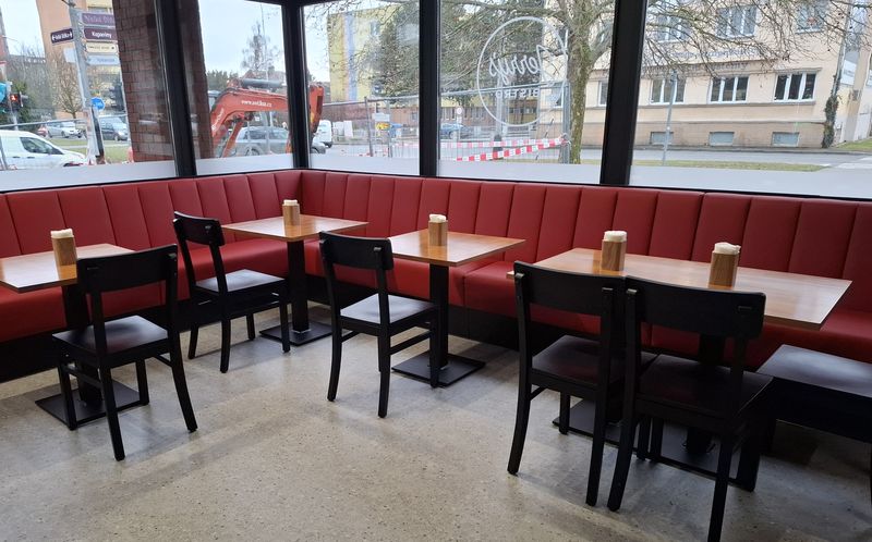 Lavice čalouěné do restaurace