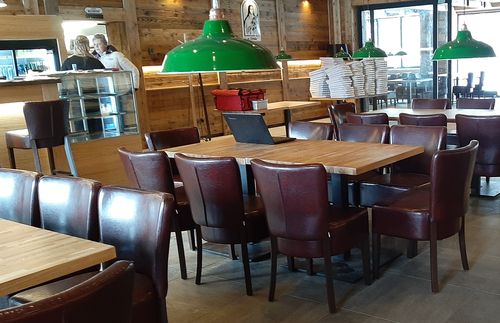 Čalouněné židle do restaurace