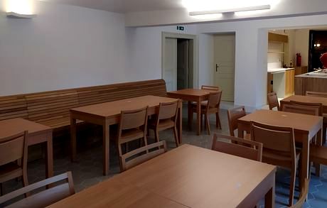 Nábytek pro Kultruní dům v obci Těchlovice