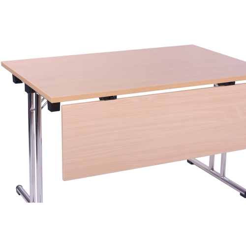 Kryt kolenního prostoru pro sklapovací a skládací stoly