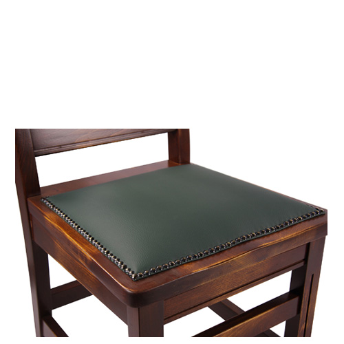 Dřevěné bukové židle gotické