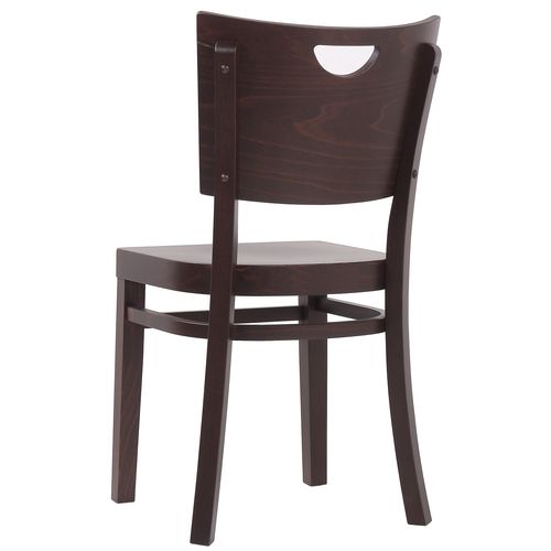 Drevěné stoličky reštauračné