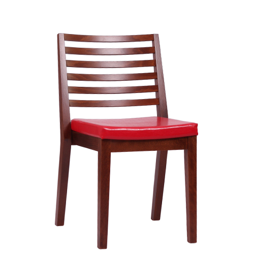 Dřevění židle s možností stohování