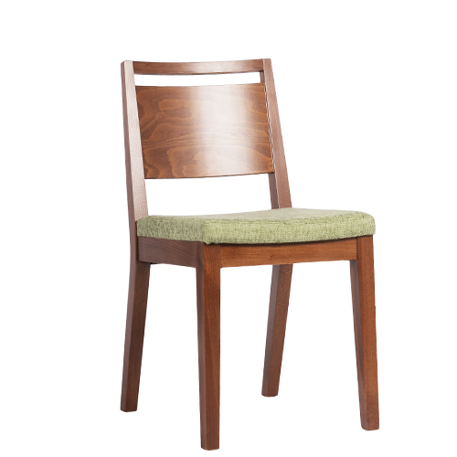 Dřevěné židle do restaurace čalouněné