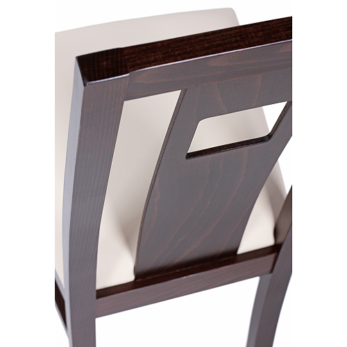 Dřevěné židle s čalouněním