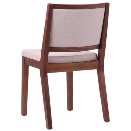 Židle a stoly pro kulturní domy