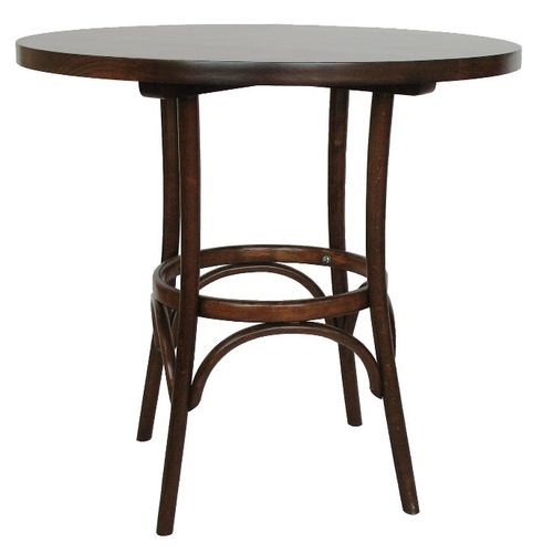 Dřevěné kulaté stoly