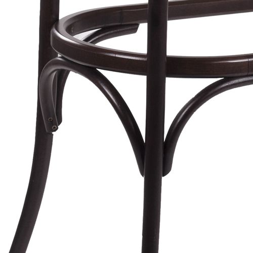 Dřevěné bistro stoly z ohýbaného masivu