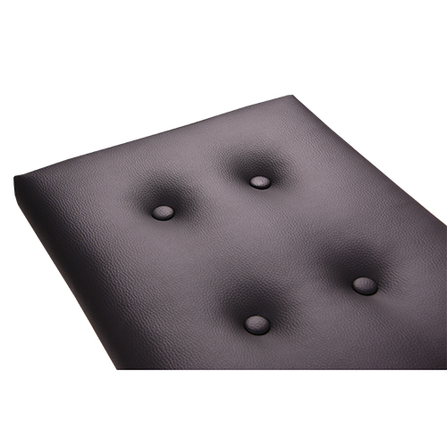 Zádová opěrka na zeď