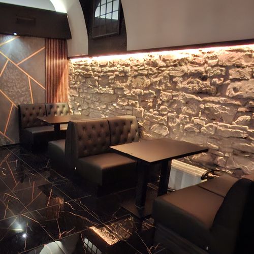 Čalouněné lavice Chesterfield modulární
